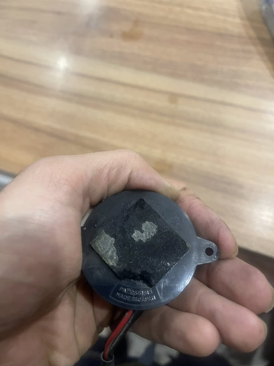 حساس مانع سرقة شغال صوتة كلش عالي  ع الفحص شركة هوندا ياباني وسيريال نمبر مكتوب علية ﮼سعرة 30 الف 
***********
