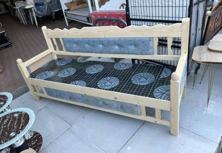 كرويتات خشب عراقي قياس مترين شقل قوي سعر 55 الف الوحدا لحجز رقم واتساب 📞 ***********
