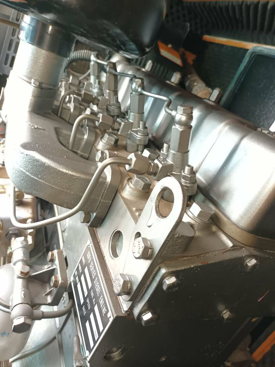 مولد بيركنز صيني 4 سلندر اخو الزيرو ساعات العمل 700 ساعة فقط وضع الشركــة توليد 30KVA شرط الشغل وشرط الفحـص العنوان اربيل للأستفسار *********** يوجد توصيل لكافة المحافظات وبضمان 🚚
