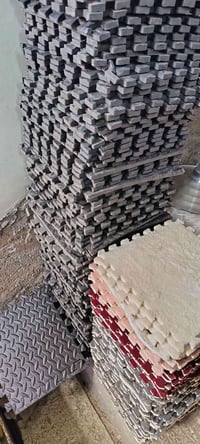 ارضيات • ١١٠ قطعة بدون فرو • ٦٠ قطعة فرو