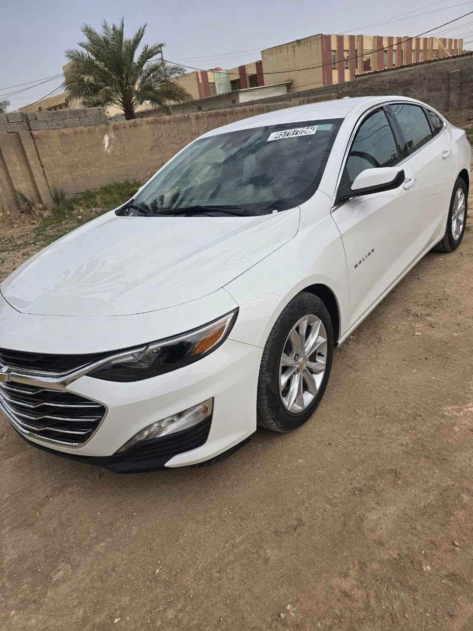 ماليبو موديل 23 نوع Lt فول مواصفات عدا الفتحه
سيارة جديده اخت الاكلين ضربته جانبي 
مبدل بيه بابين نفس اللون ابلادي ايرباك برده فقط ماشيه 46 سيارة بسمي ومامرقمه تترقم اي محافظه
السعر ١١٨
مكاني بابل قضاء الكفل ***********
***********
