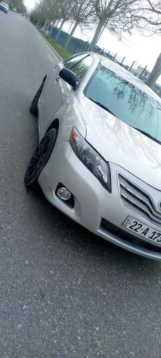 كاميرى موديل 2011 ئةمةريكية 
بةسةرلاى سةكنى وةركةراوة بةلام بةعام دةيفروشم گيرو مةكينةو تةقورةقة بةشةرت 
شانسى بشت بيشى نيتى فقت بةردةنةى بيشى لةسةرة پةرجى گوراوة
ئيرباكى بةس سوكان و شانى تةقية 
سحر79$و مةجال 
ژ،*********** أربيل, العراق
