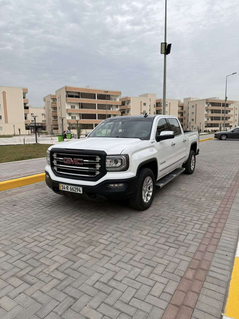 جمسي سيرا 2018 للبيع
كفاله عامه تقرير غرق تعمل وتسر رقم بصرة تحويل مباشر بسمي ماشية 140 الف 

العنوان :- بصرة

السعر :-  215$

رقم التلفون :- ***********
