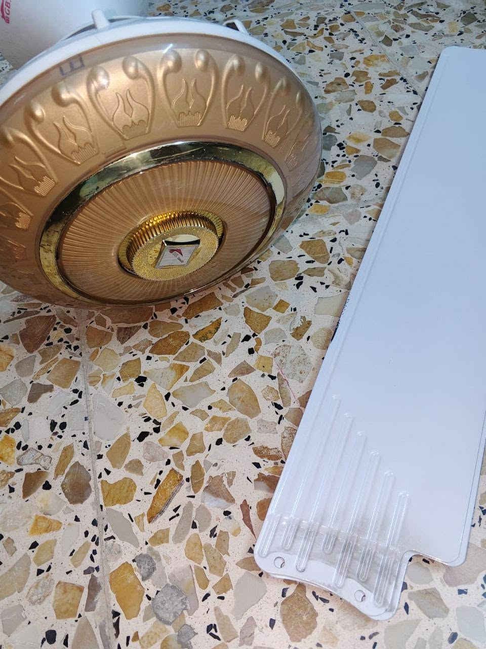 مروحه سقفيه للبيع نظيفه جدا السعر ب15 قفل عنوان زعفرانيه اليريدها باجر يجي ياخذهه


**إذا كنت صاحب هذا الإعلان وتريد حذفه لأي سبب، رجاءا أرسل رسالة إلى الدعم الفني**