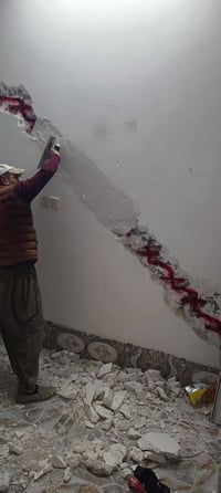 تصليحات وترميم • معالجة الرطوبة • بياض ولبخ
