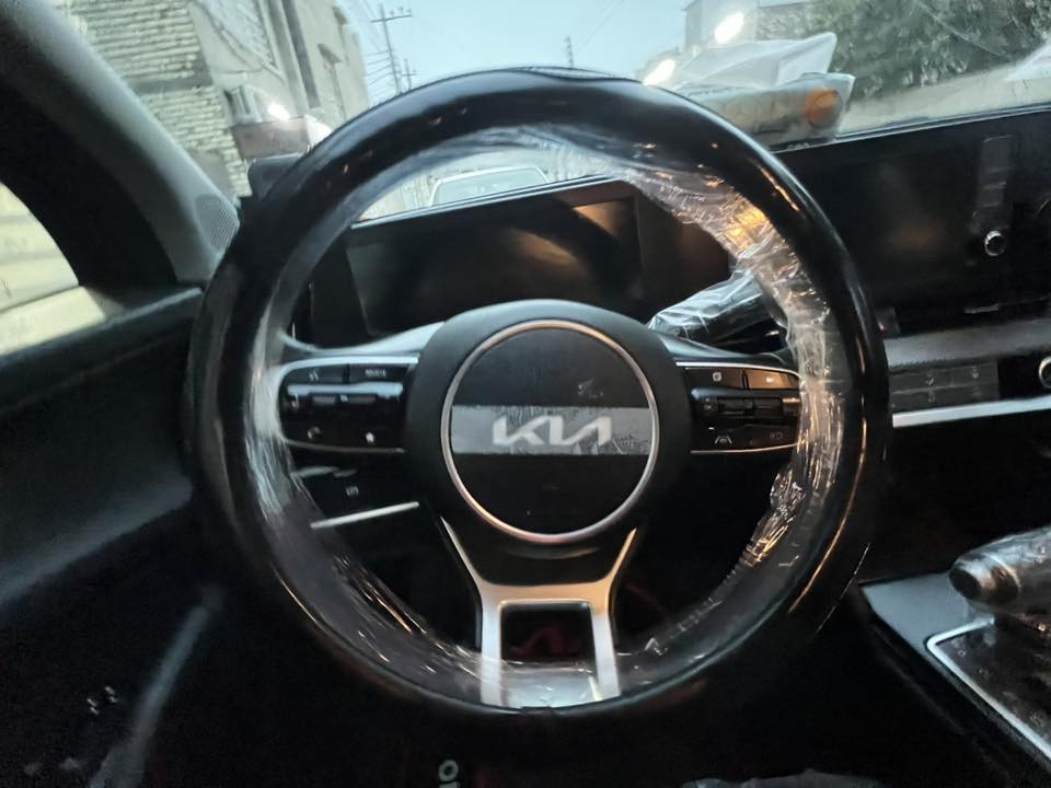 سلامً عليكم سبورتج 23 اربيل بسمي وارد امريكي حادثها جاملغ وبنيد بدون دواخل مكينه 2500 سعر 183 مكاني حي جهاد***********
