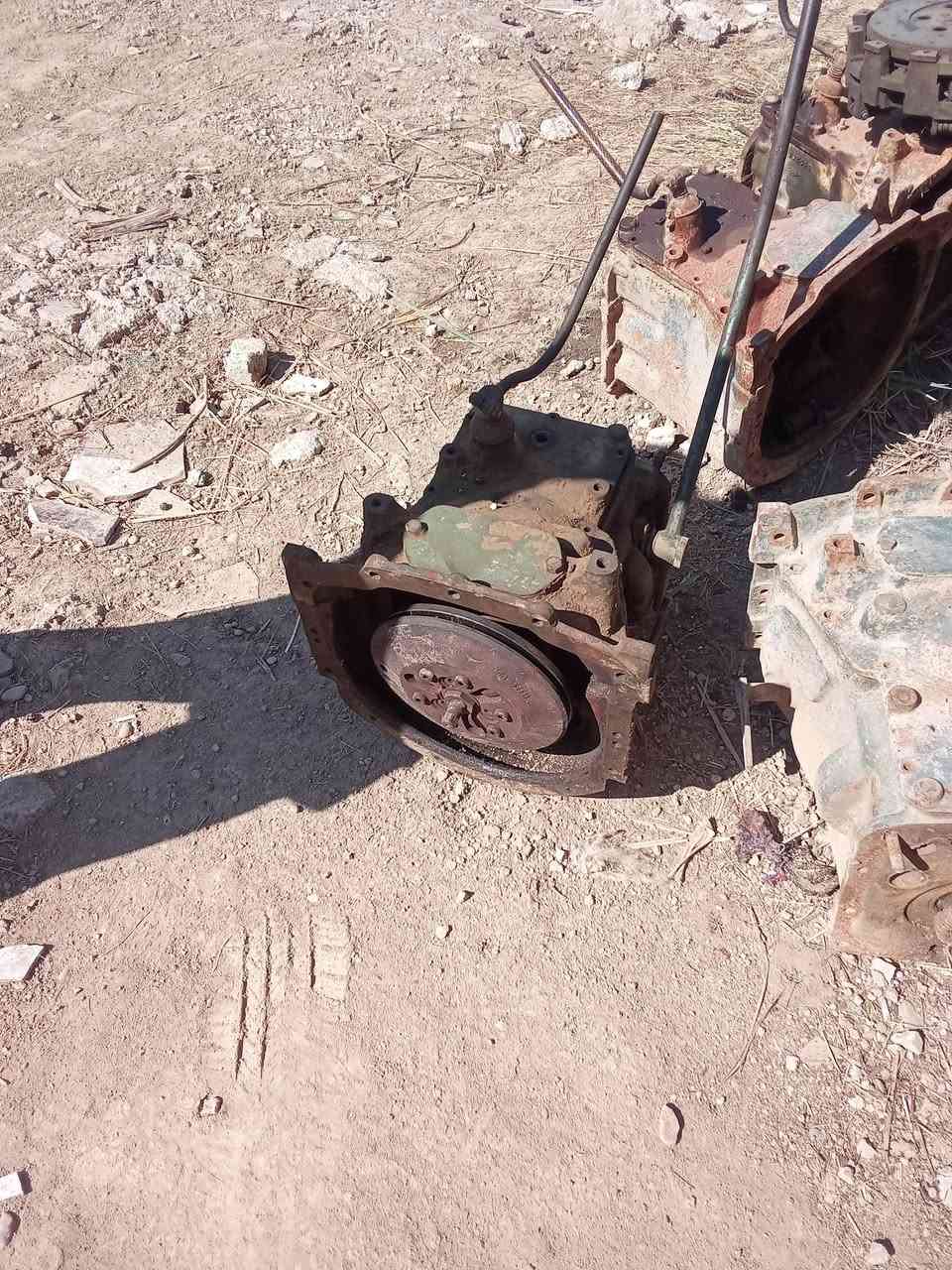 البيع رفاس مع جكات يطالي. مع ادوات تفصيخ. مكينا اكرفول. او فوركسن زنجيل. كلشي موجود ***********
