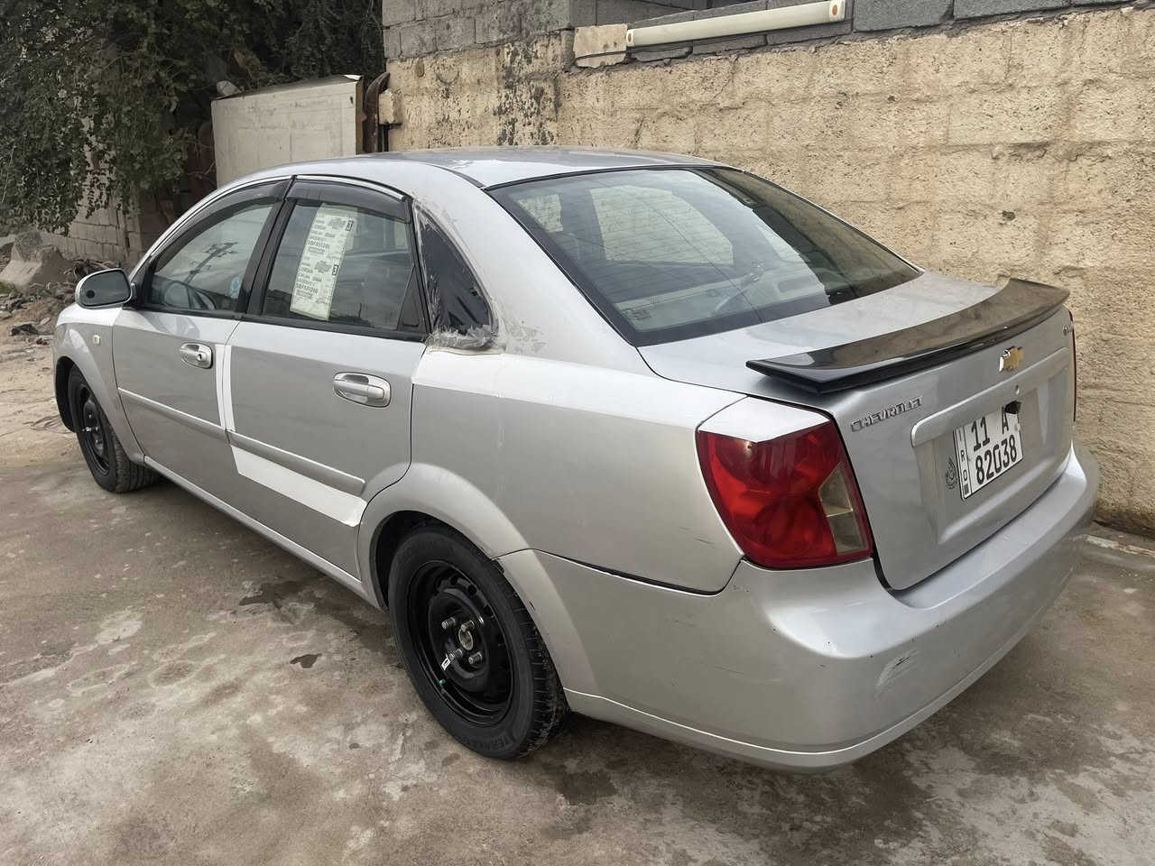 السلام عليكم 
سوزوكي فورنزا 2007 بسمي رقم انكليزي
حادثهه جاملغ خلفي مصبوغه السياره اثر جراد وشخوط
السياره جاهزه كير مكينه تبريد كهربائيات كلهه شغاله
تايرات كلش نضاف صدر 90 ‎%‎داخل كلش نضيف عله يدي السياره خير من الله 
مكان السياره الكاظميه جكوك
عارضهه ب55
***********
