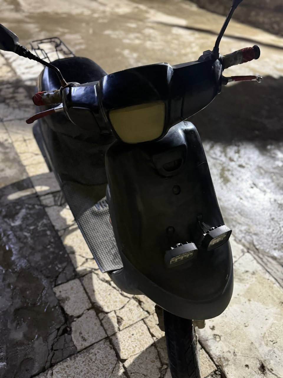 دراجه نضيفه كلشي ميعوزها كدام العين جان متروك شرط نكره سلف مكلف بل نشر السعر 350وبي مجال شي بصيط رقم ***********
