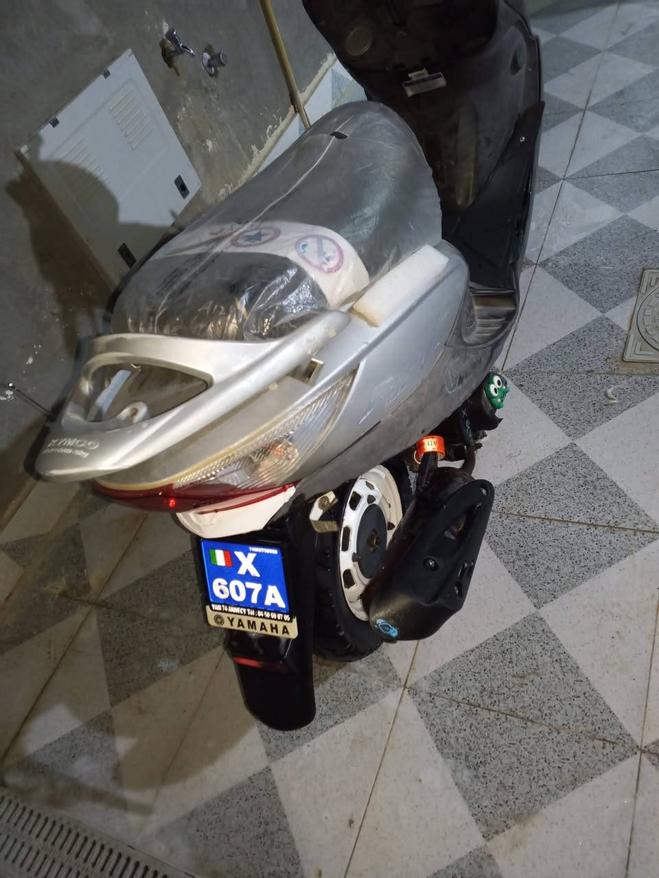 د السلام عليكم دراجه كام كوفيد 2 للبيع الموديل 12 دراجه مقفوله كش ما بيها كفاله عامه السعر ب 850 وبيها مجال قليل مكان قلعه السكر الرقم ***********
