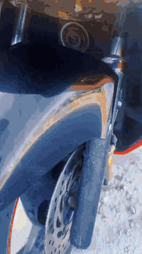 فورزه 0/9بصمتين سويج طوارئ+تدفه يدات+قبق اكلجات نيكل+جامة قطعتين+قاعدت تليفون+صالنصه رياضي صوتها يخبل+ماشيه 42الف حقيقي شرط الفحص+لايتات زنون اصلي+مكينه ممفتوحه/كلجات كفاله جويتر واحد ونص جيب فيترك وتعال افحص على راحتك 

لون اسود ولترايش حمر ابلاديه/نضافه 90٪
شلعه معدل قويه/كهربائيات 
شلعه معدل قويه/كهربائيات كلها شغال /تراي 
يخبل ونعومه فول 
ملاحظه: دراجه حلوه ونضيفه ومداريها جيب فيتر وتعال كلبها على راحتك 
سعرها (مليون و350)مكاني بغداد جسر مثنى 
للاستفسار:ه‍ ***********
