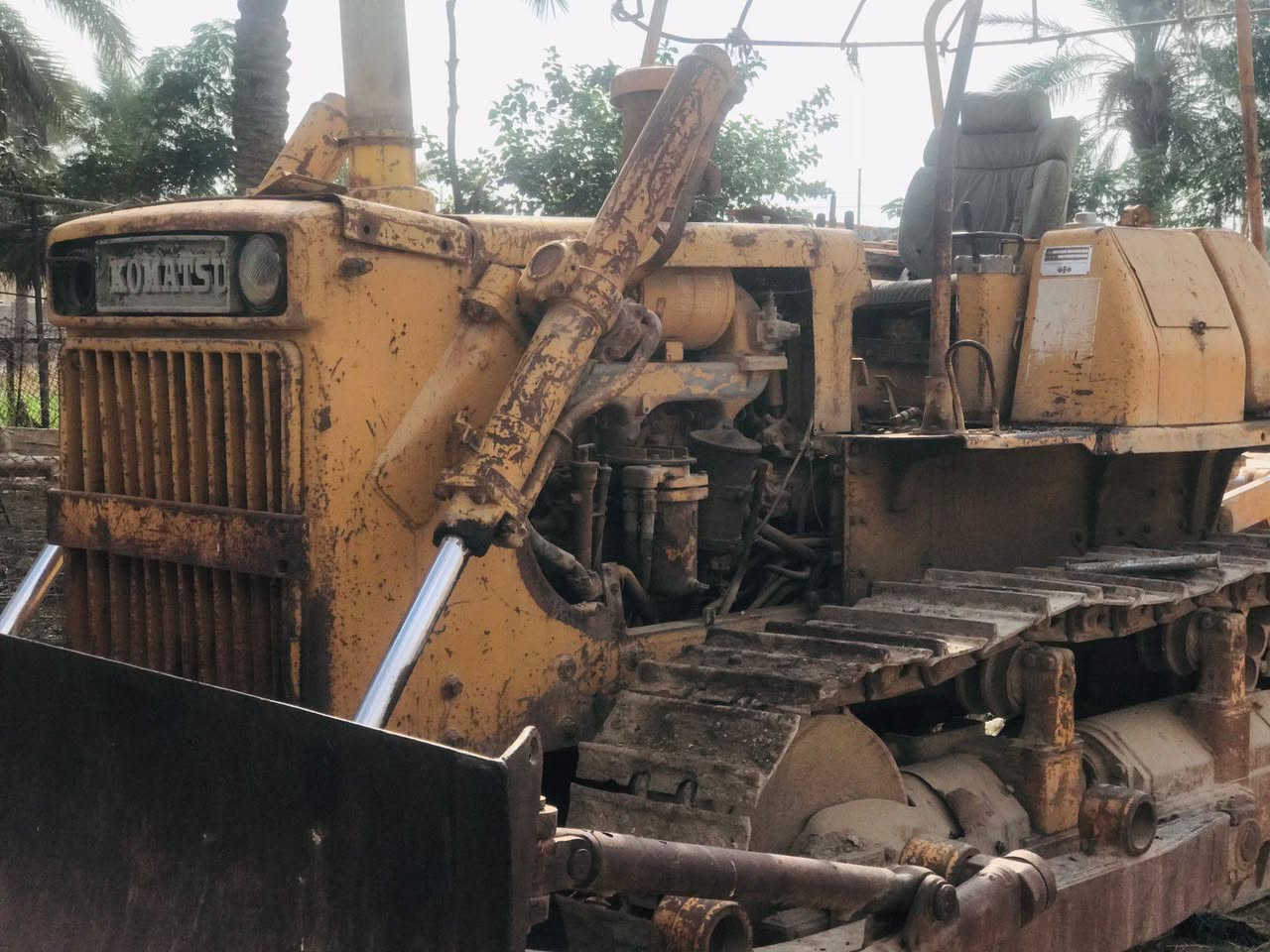 السلام عليكم..  يوجد بلدوزر حجم 65 كوماتسوو
ألانبار _ الرمادي.. للأستفسار الاتصال على ألارقام التاليه

***********

***********
