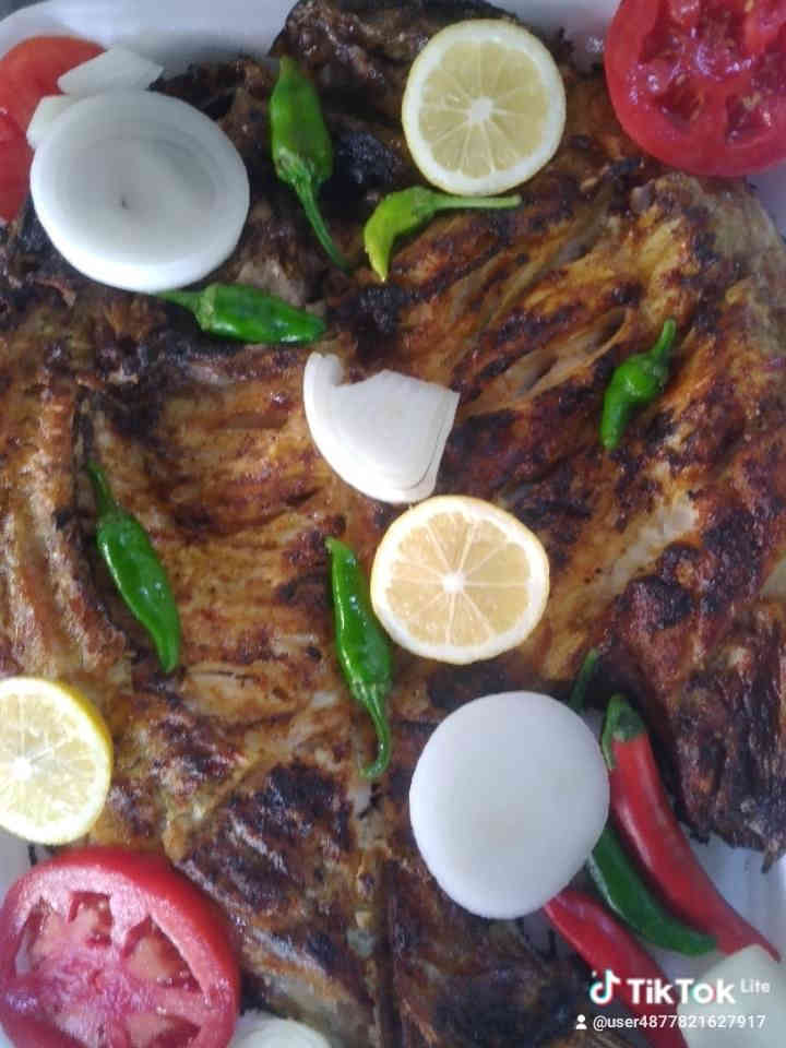 بسم الله الرحمن الرحيم
يوجد لدينا سمك مسكوف
و الأسعار مناسبه
يوجد لدينا الأوزان من الكيلوين إلى الأربع كيلوات
على الطريقه البغداديه
مع الزلاطه و العمبه
و توصيل لجميع مناطق بغداد ب2000 دينار فقط
مستعدون للتجهيزات و السمك القلي
للتواصل على الأرقام
***********
***********
