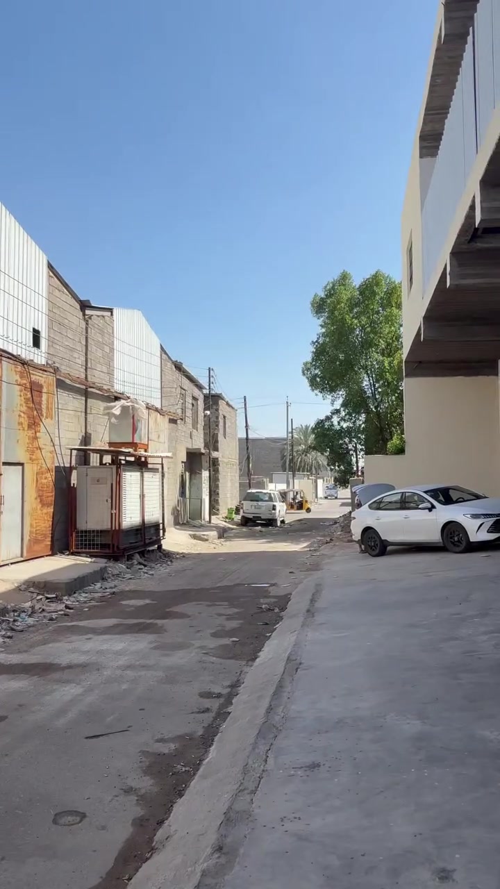 جملون لليجار بوب الشام الشارع الرئيسي الفرع الثاني 

مساحه 300 م 
***********📞 
***********📞
