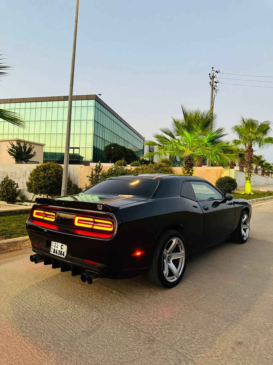 challenger 2021 v6 
60 mil ماشي 
كير محرك شرط كفاله 
تغم امامي خلفي جديد 
ادامه كامل جديد 
تايرات وياله تو سايز هيلكات جديد 
دفيوزر هيلكات جديد
اربع كزوز ستيل اصلي 
دعاميه امامي هيلكات 
دواخل جلد ابيض جديد 
دواخل الوان كامل متغير بل تلفون ٣٦٠ الوان 
بيها ٥ قتع صبخ ابيع حزام بدون دواخل 
سعر مناسب ب نسبه نضافه ١٤٧$ مجال بصيط 
البيع او مراوس ب رقم شيمالي فقط 
*********** واتساب موجود 
مكان سياره دهوك
