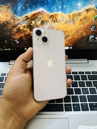 ايفون 13 • ١٢٨ • بطارية ٩٧