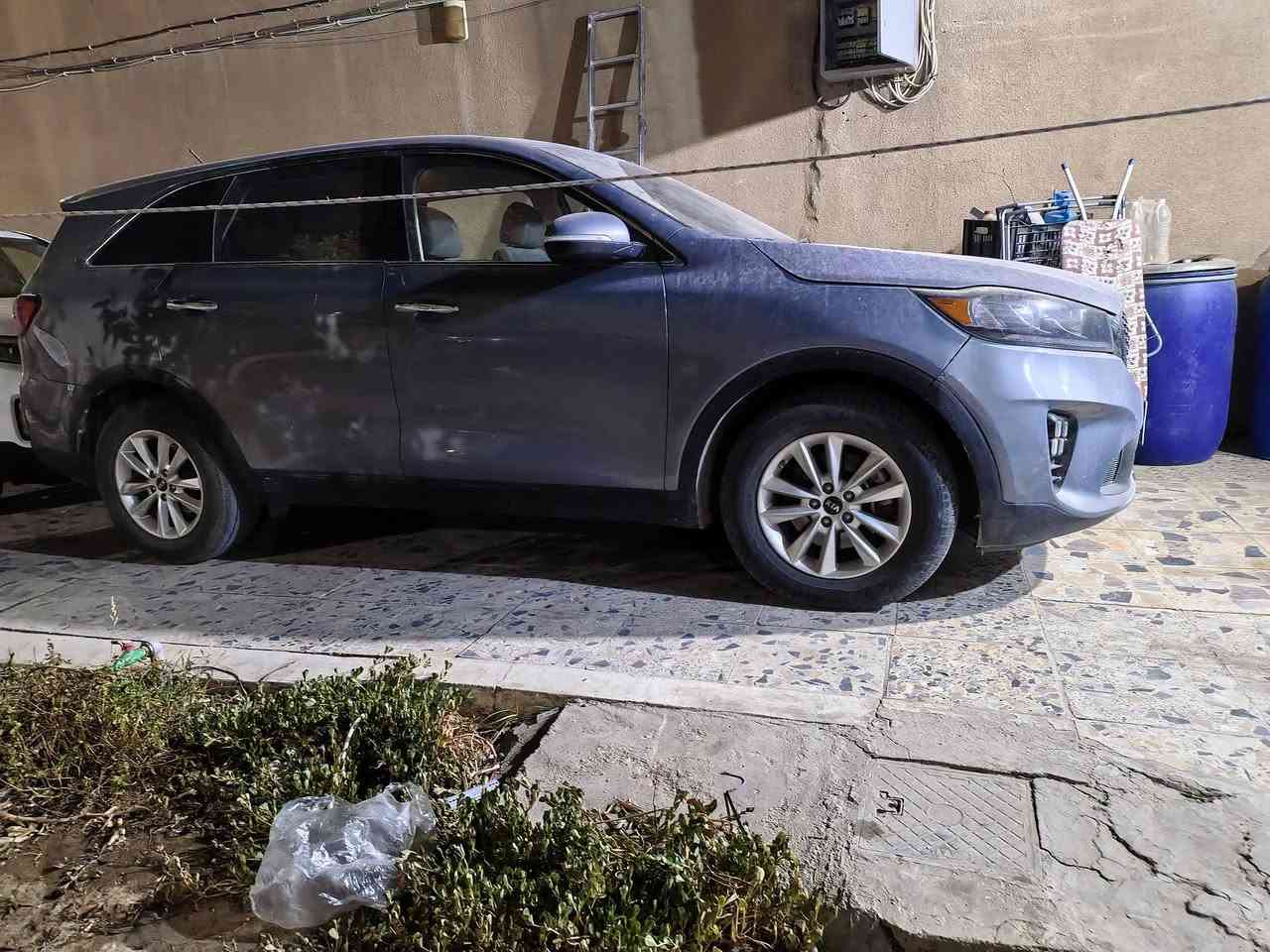 سورينتو 2020 وارد امريكي محرك 6 سلندر 3500 السياره تبديل  دعاميه وبنيد  اصلي مامصبوغ لون اسمنتي اصلي   وشادلهه مروحتين ويجي بهذا الموديل ac max و ac   ماطاك بيه ايرباكات السياره مكفوله لون اسمنتي  ارايدهه 200 ورقه قفل
رقمي
***********
*********** ويوجد واتساب بيهم
