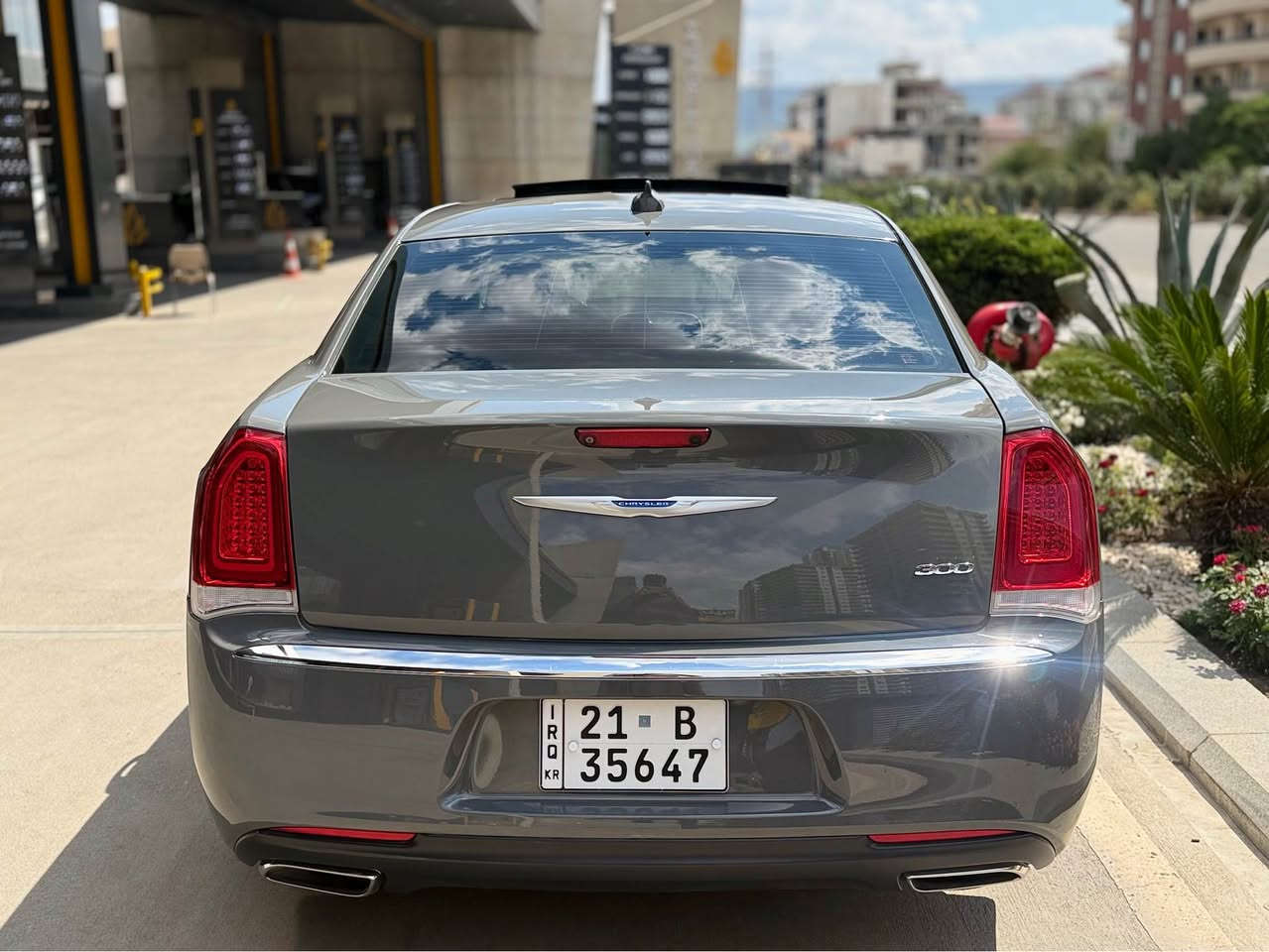 Chrysler 300 Touring⚜️
‎مودیل:2019
54.000mil ماشي
كلین تایتل كل شيء بشرط✅
 ‎:مواصفات
٢بصمة،كیر بالسكان،شغال،شاشة جبيرة،كشنات جلد حار
‎‏‎…مرايه حار،تحديد سرعة،مركزي،كاميرا،بانوراما، لایتات ليد

‎محرك ٦ سلندر. كل شيء بشرط 
سعر:$💵285
سلیمانی📍
0773 554 8009📞 السليمانية, العراق
