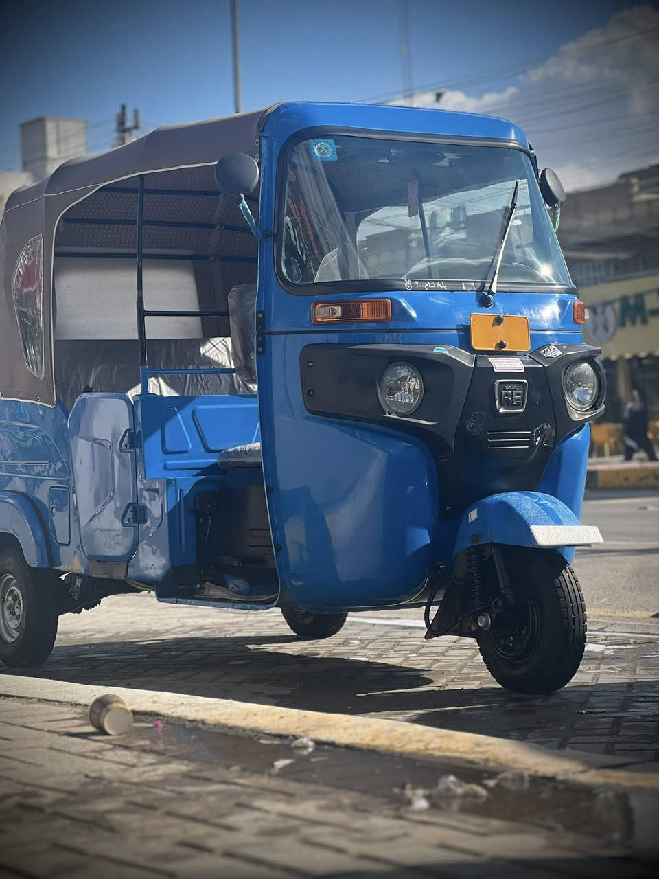 السلام عليكم تكتك موديل ٢٢ شهر ٩ تكتك خير من الله اي نقص مابيهه كفاله عده ٣ رصعات بيهه فقط تكتك رقم وسنويه بسمي  ثاني يوم احول مكان بغداد الغزاليه رقم ***********
