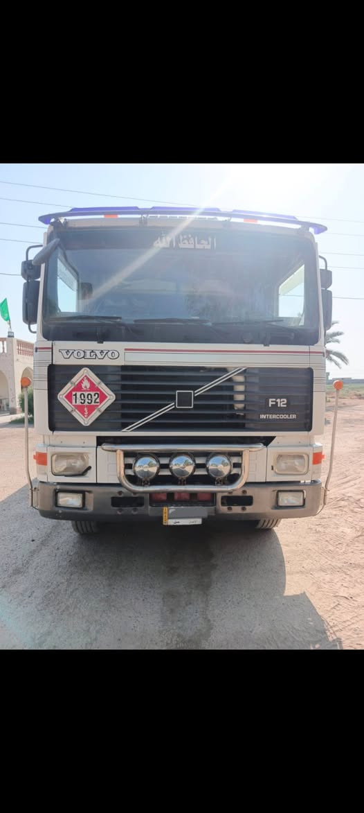 فالفو موديل 92 مكفول محرك وكير ومجموعه وشاصي تحويل سياره جاهزه من كلشي السعر 220 وبيهه مجال للإتصال ***********
