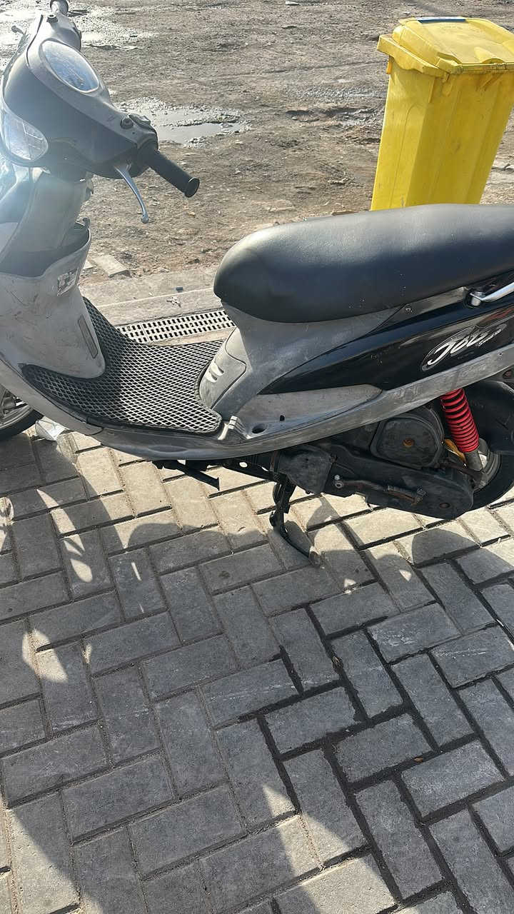 سلام عليكم ماكس قجمه ختمه وحده بلاديه كفاله عامه سعر ٩٠٠الف العنوان حيانيه حي الحسين***********
