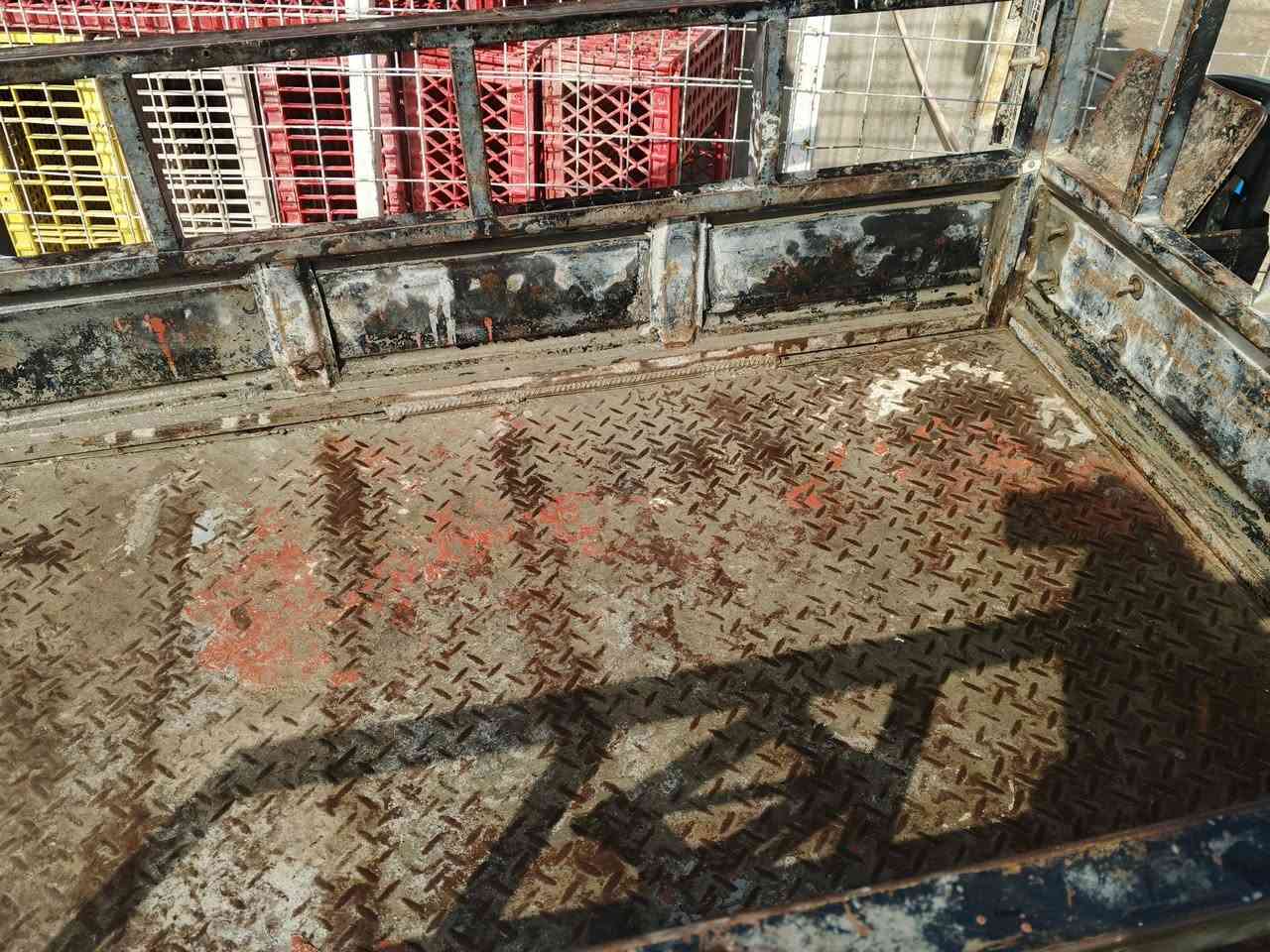 سلام عليكم ستوته للبيع موديل 13بيهه باج اوراق اصولي لحمتلهه بلركبه تقويه مكينه 25مفتوحه مره سعر 750وبيهه مجال قليل مكاني بابل حمزه الغربي خيكان الغربي ***********
