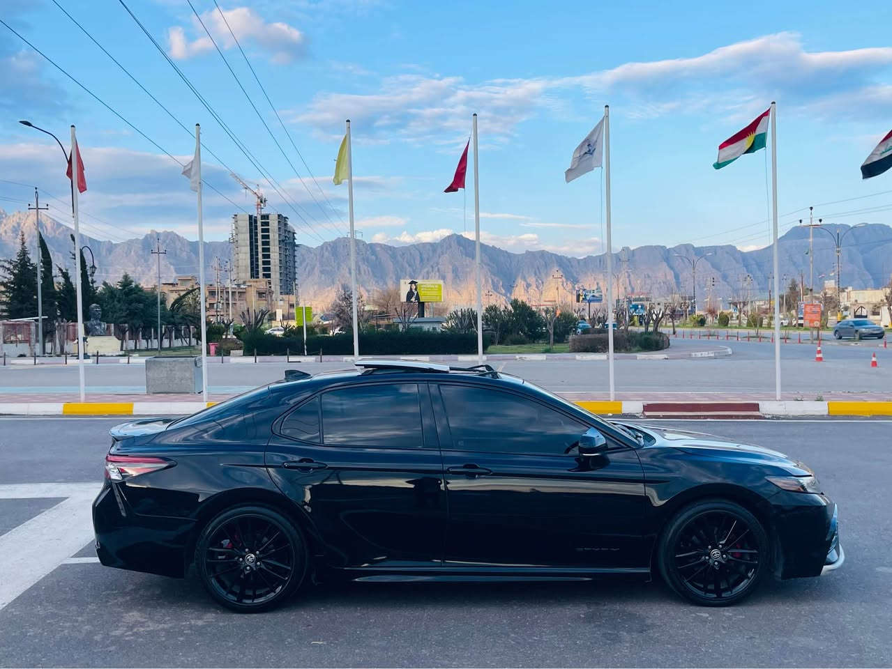 Toyota camry 2021 xse
-ڕەشی قەتران فول مواسەفات پانۆراما ناو سور بەسمە شەغال ڕادار و خەتی جادە کوشن جڵد کارەبایی و هیتەر 
-تەنها دوو پەڵە بۆیاغی هەیە بێ ناوگرتن شانسی و بەدەنە و بەتانە بەشەرت
-گێڕ مەکینە تەقەو ڕەقە هەمووی بەشەرت
-ڕادار و حاسە و بەردی گزۆز بەشەرت
-چاڵ و شوخت و قەپ و قۆپی نیە نمونەیە لە جوانی
-هەزە و سەنەوی نوێیە بەناو خۆمەوەیە تا ٢٠٢٩
ڕۆنی گێڕ و مەکینەی تازەیە لەگەڵ چوار تایەی شەریکە تازە بەستراوە 
٨٠ هەزار ڕۆشتوە 
سعر ٢٠٩ گەڵا مەجالێکی کەم
ناونیشان ڕانیە 

*********** رانية, السليمانية
