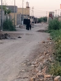 السلام عليك قطعه المساحه 200 عالحولي بالزراعي بكاع راجي بشارع الحسينيه...