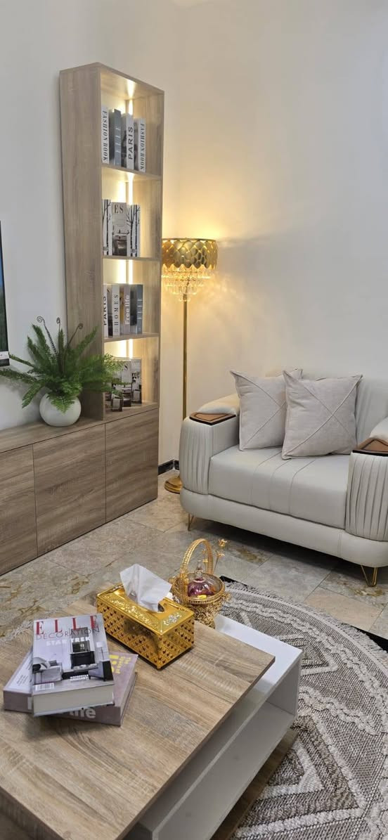 شقة للبيع في مجمع الشعب السكني المساحه ١٥٦ متر مع الاثاث
للمراسلة وات ساب ***********
