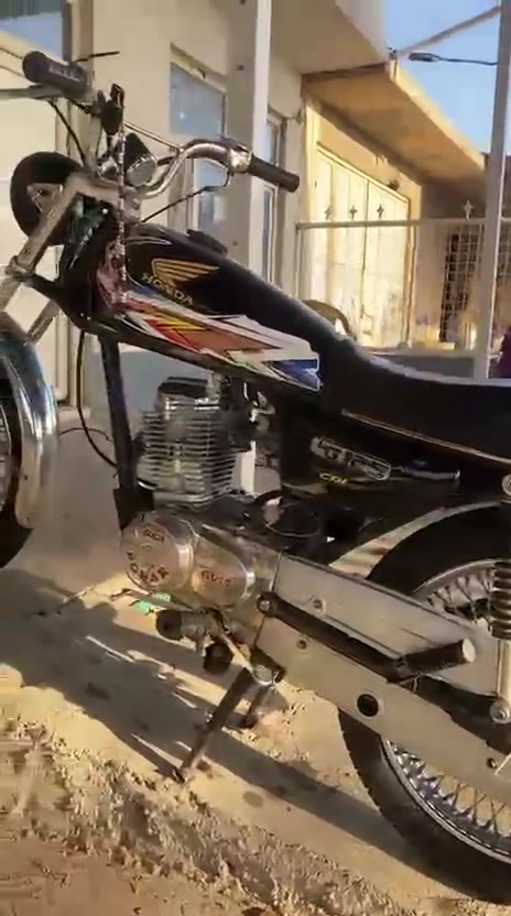 للبيع
محرك روبار
اربعه كير محور٥كير بس النمر محورات
سعر٢٩٠بي مجال 
مكان جلولاء 
***********
