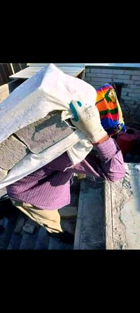 اني اخوكم اشتغل عامل اصعد مواد البناء عله الظهر تنزيل وتفريغ مواد تنظي...