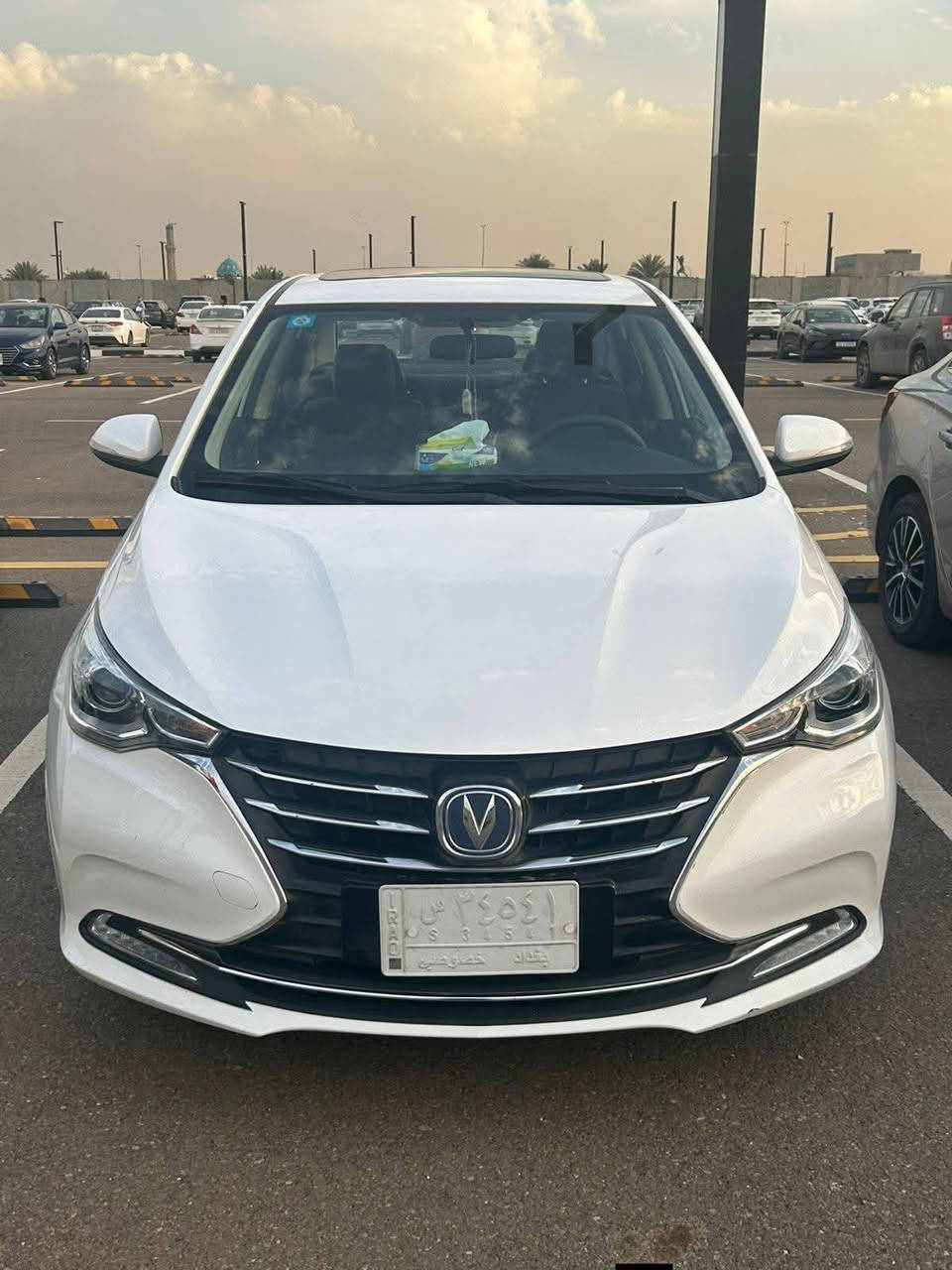 السلام عليكم للبيع شانجان السفن موديل 2024
بدون صبغ
المواصفات 
كامره خلفية
رادار خلفي جانبي
إنارة ترحيب
شاشه كار بلي
ماشيه 18,000 كم
مكينه 1500
مانع تزحلق
لون ابيض
مكان السياره بغداد
السعر اتصل عل رقم 
***********
