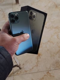 ايفون 11برو ماكس جهاز نظيف ذاكره 256بطاريه 71مامفتوح علا لبلاد سعر خاص...