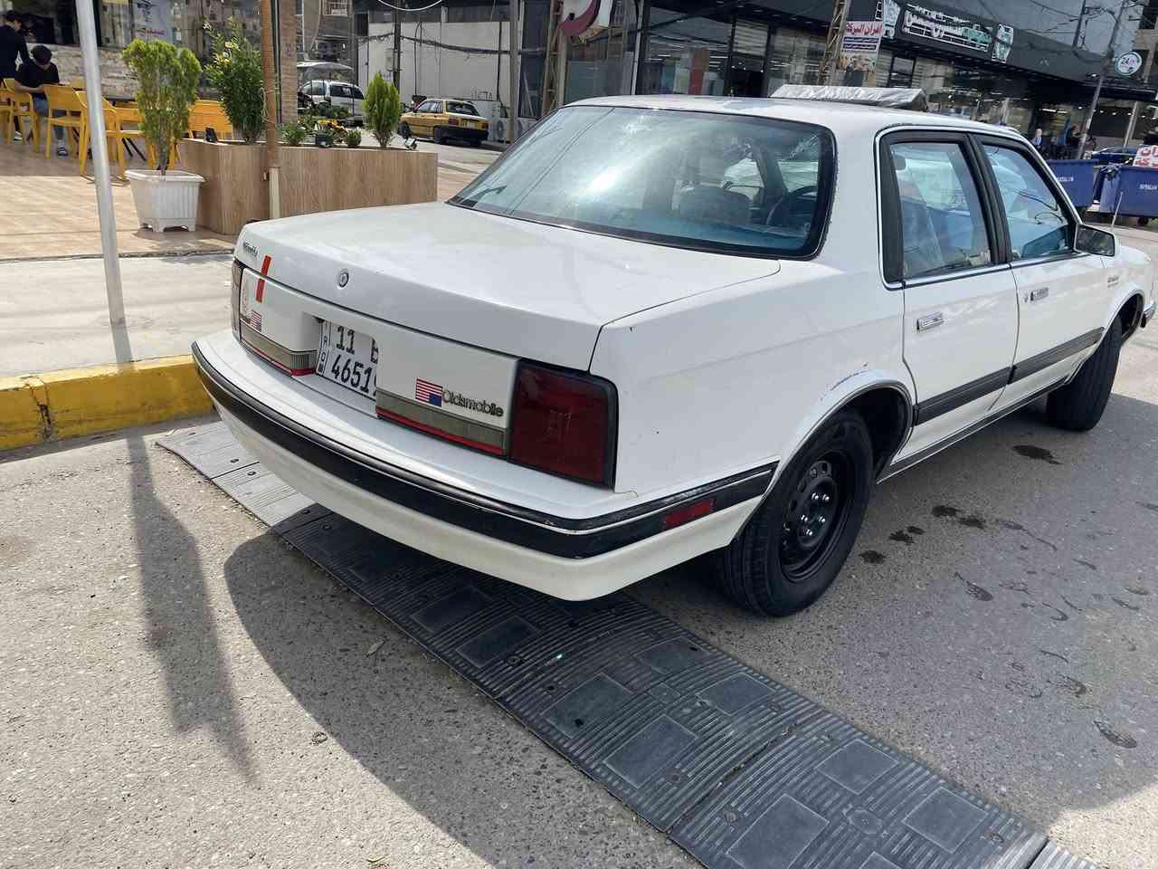اولدز 1990
سيارة صفاحها بلا صبغ 

بدون حادث

طخم تايرات جدد

صدر ورى وكدام شرط

تبريد ثلج 

مكينة وكير شرط 

سيارة سنوية جديد ورقم بغداد باسمي وهزة شرط 

كامرة وشاشة 

كهربائاتها كلها شغاله 

لايتات جدد وشرط عليها منظومة زنون درجة اولى 

سيارة مال بيت ماناقصها اي شي السعر ٤٢ 

فقط بوربرن وسقف جارد عوزها بولش وتقليم  

***********  ع الخط مارد فقط واتس اب وخاص
