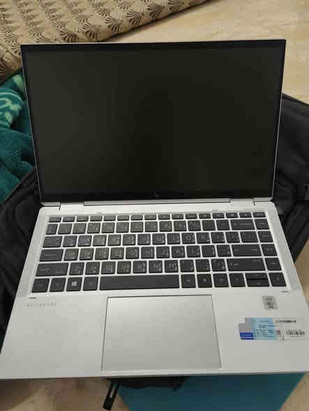 لابتوب للبيع شرط نضافة فول
الرام 16
والذاكره 512
الشاشه لمس 
قلاب 360xدرجه 
Hp ELITBOOK 1040 G7 cor i7
السعر تواصل واتس 
***********
