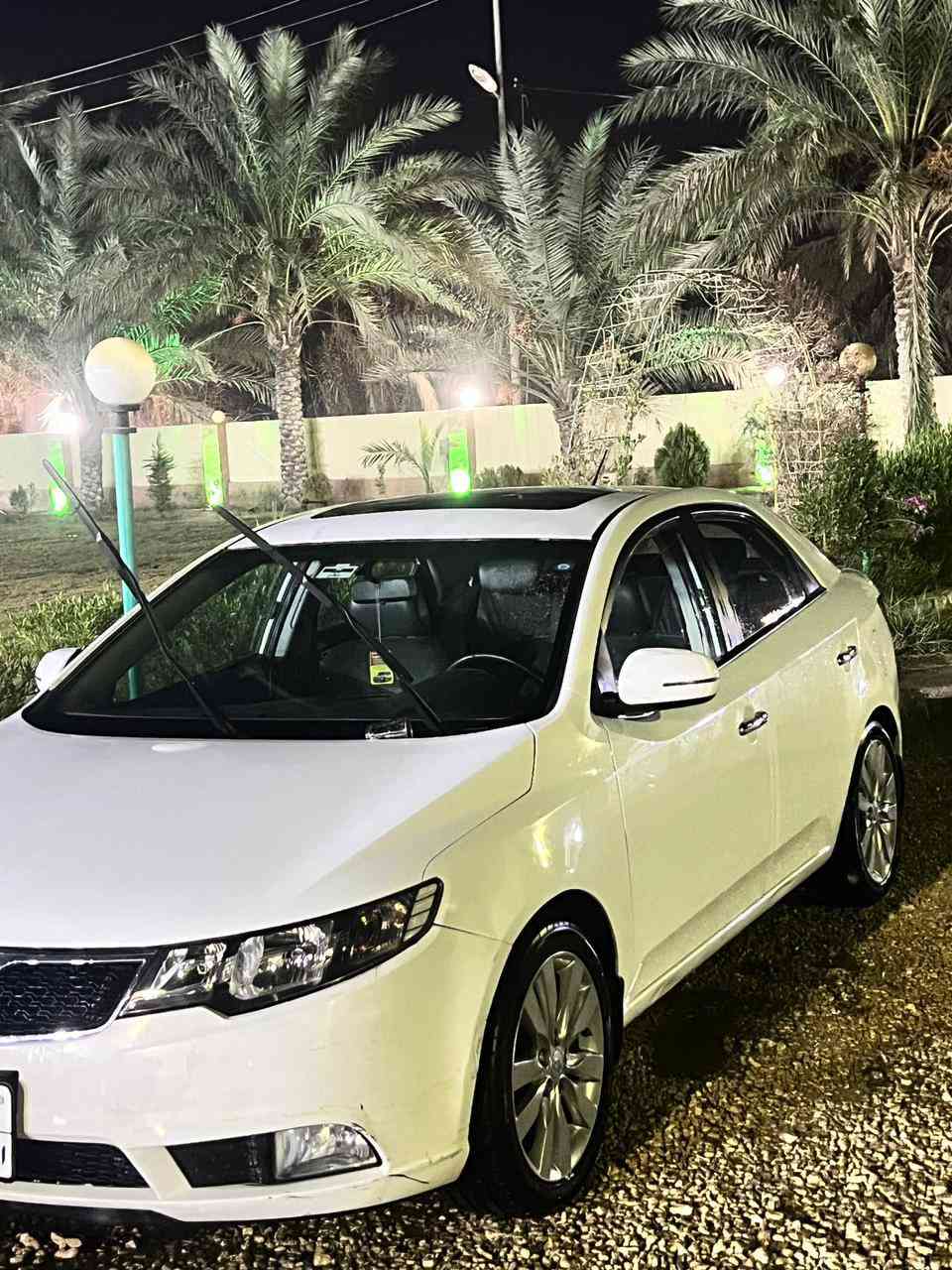 السلام عليكم سياره سيراتو لللبيع موديل 2012
فول مواصفات السونار كدام عينك 
السعر شده وبيها مجال بيع مستعجل 
للاستفسار اكثر ‏‪***********‬‏
