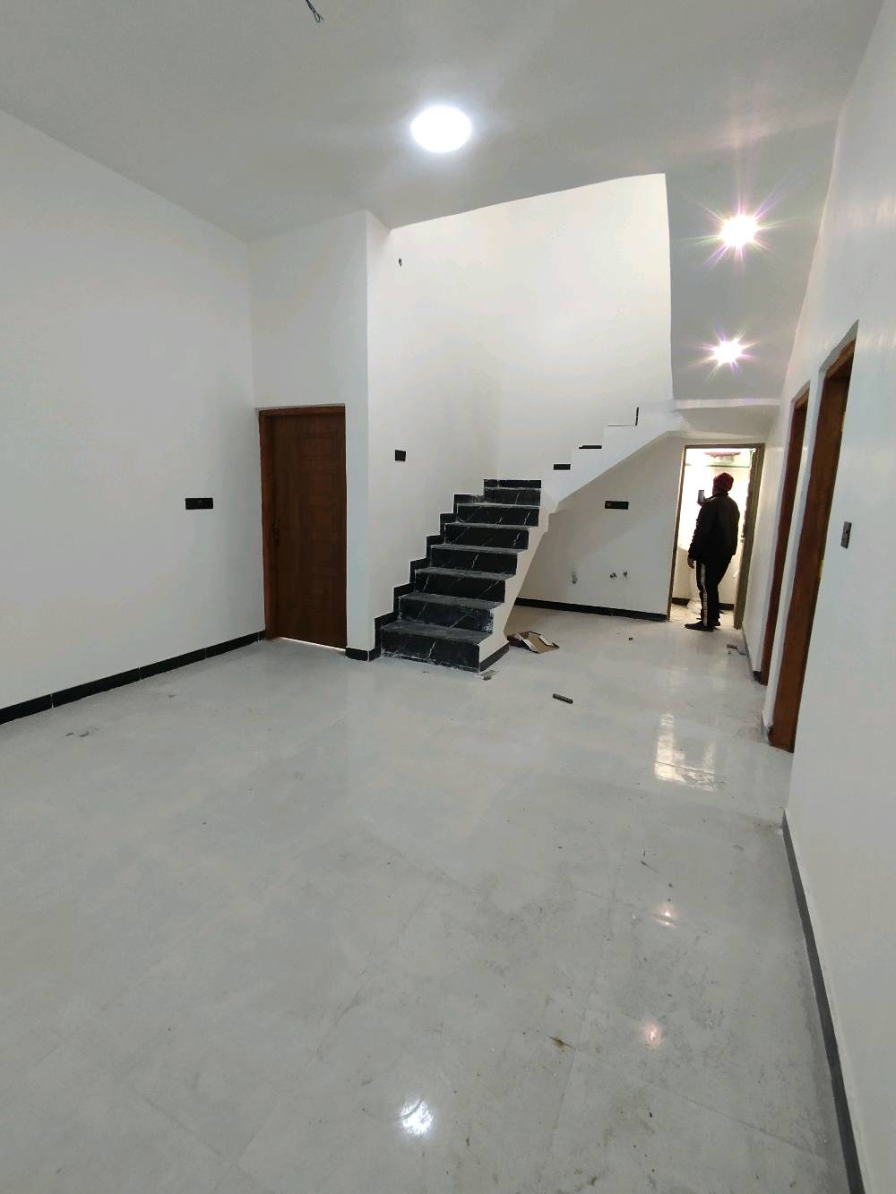 دارين للبيع تسليم مفتاح 
مساحه كل دار 100متر سعر واحد 52وقابل للتفاوض 
البناء بلوك كونكريت 

تفاصيل الدار عدد الغرف النوم 2
وا دوانيه
وا وصاله
وا مطبخ 
وصحيات داخلي وخارجيه
معا كراج
معا مغاسل2
معا سخان المياه
معا خلاطات
معا خزانات المياه 2

جنس العقار طابو ملك زراعي 🌴

العنوان البصره 

شط العرب الجزيره 

الفيروزية الجسر الثاني  
 
#السعر 52مليون 

للاستفسار تواصله معنا 
هاتف 📞🇮🇶 ***********