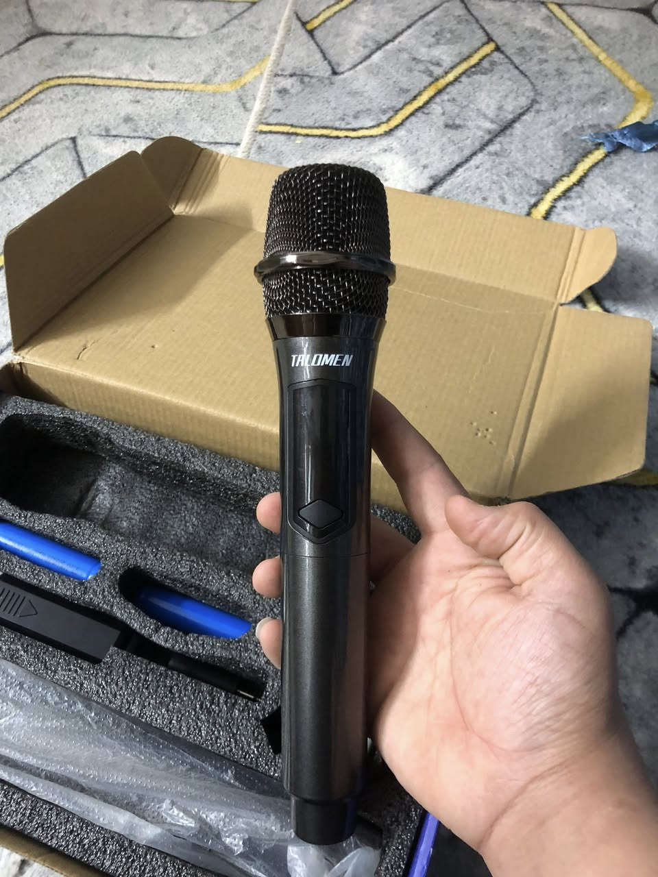 سماعه مايك واير ليس للبيع ميحتاج اشرح كلشي واضح يمكم سعر ؟خاص


**إذا كنت صاحب هذا الإعلان وتريد حذفه لأي سبب، رجاءا أرسل رسالة إلى الدعم الفني**