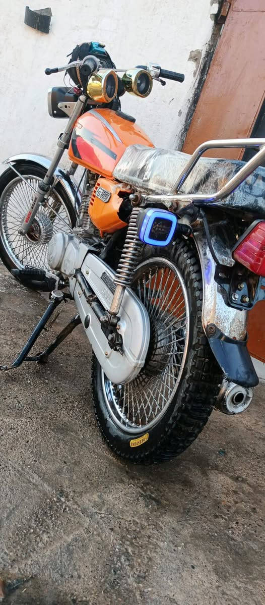 ماطور للبيع اي عيب مابي كهرباياته كله شغاله اربعه كير وبي مجال الشراي هاذا رقمي ***********
