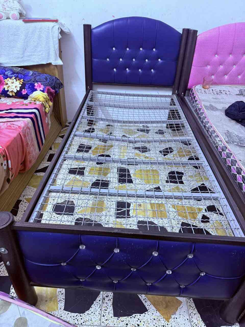 السلام عليكم ورحمة الله وبركاته
عندي جرباي عدد (2) حديد نفر واحد للبيع مع دوشك عدد 2


**إذا كنت صاحب هذا الإعلان وتريد حذفه لأي سبب، رجاءا أرسل رسالة إلى الدعم الفني**