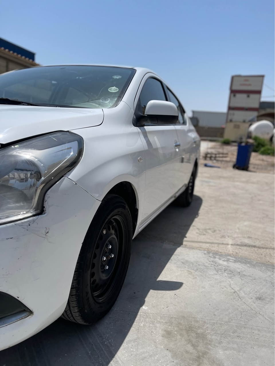 نيسان سني مديل 24 كفاله 
بيه الباب العبري الي بصف السايق صبغ وجوه مال بانزين طخه والباقي كله كفاله سعره 115 وبيه مجال 
رقمي ***********

