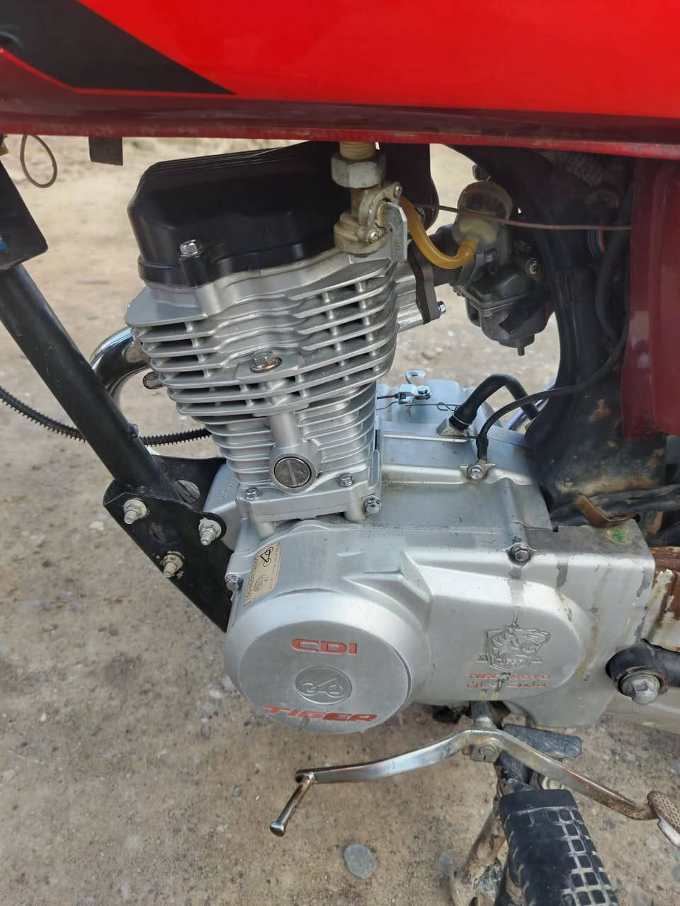 السلام عليكم موطور لل بيع
الموديل20
نضافه فولل 
شلعه ومعدل شرط 
محرك شرط لا صوت ولا تبخير  
السعر 450وبي مجال 
المكان الشرقاط 
***********
