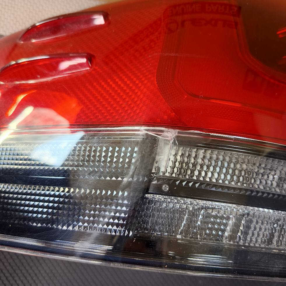 بۆ فرۆشتن: لایتی دواوەی لاندکروزەر LC300 مۆدێل 2022-2025. پارچەکە ئۆرجیناڵی ژاپۆنە و هێشتا نایلۆنی شەریکەی پێوەیە. تەنها درزێکی زۆر بچووکی تێدایە و نرخەکەی زۆر گونجاوە. بۆ زانیاری زیاتر پەیوەندی بکەن." أربيل, العراق


**إذا كنت صاحب هذا الإعلان وتريد حذفه لأي سبب، رجاءا أرسل رسالة إلى الدعم الفني**