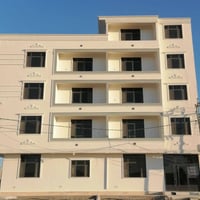 بنايه تجاريه • ١٣ شقه • خلف الدله