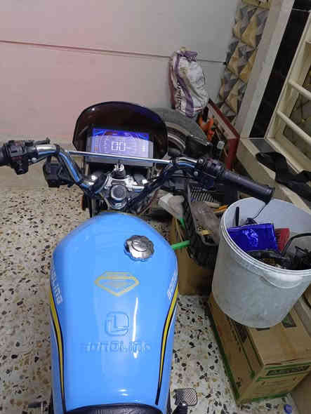 السلام عليكم موديل 26 ضاغطة CBF وسنجيل بدون رجه مكفولة كفاله عامه اي نقص مابيها ماشيه 4 الاف حقيقي ب875 الشراي يجي خاص ويدلل العنوان بغداد بل نتصار مقابيل المرور مال حسينيه وهاذا رقمي بي واتساب *********** ملاحضه الدراجه وصخه ما مغسوله بارده مابي حيل اغسلها 🤣🤣
