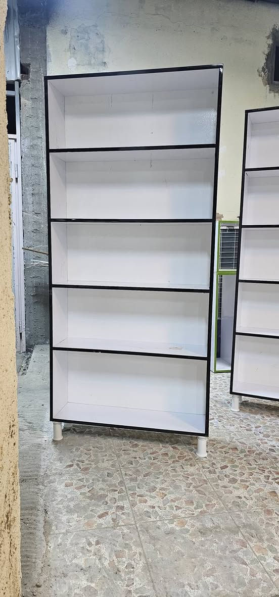 سلام عليكم رمضان كريم فاترينه معمل النوار النجف *********** سعر القطعه 65 توصيل نجف كربلاه بغداد متوفر
