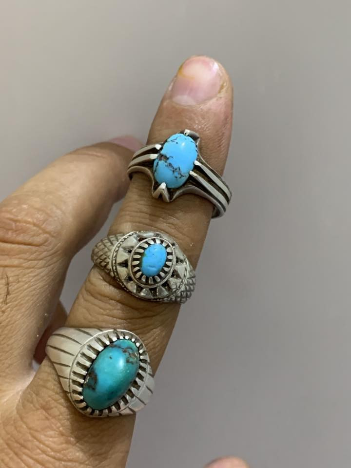 السلام عليكم
حبايب  محابس 3  السعر 95 نهائياً 
متوفر توصيل العنوان الناصرية مركز


**إذا كنت صاحب هذا الإعلان وتريد حذفه لأي سبب، رجاءا أرسل رسالة إلى الدعم الفني**