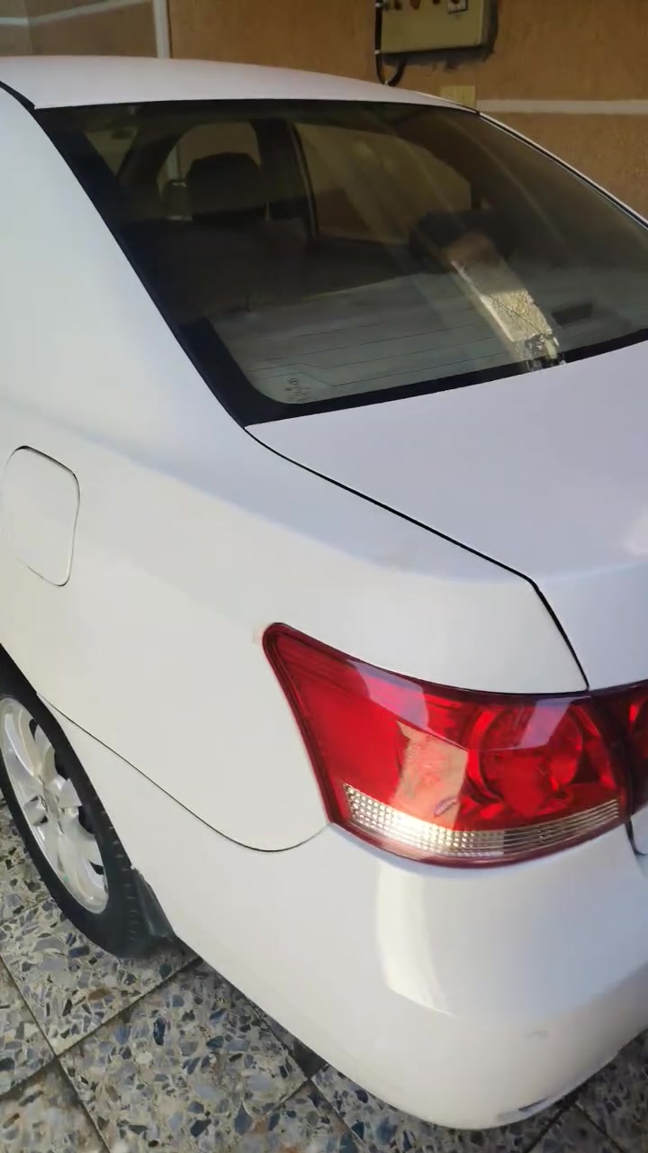 سياره Byd g3 (كير عادي المرغوب) 
موديل 2013 بصمة 
فتحة سقف شغالة وبلادي 
السيارة ماشية 150 الف كيلو 
مكينه و كير مكفولات بلاد شركة
السياره مكفوله ما عدا طختين بلجاملغ الخلفي وباب السايق ومعمرات وطخة بلصندوك وصبغته قبل اسبوع ومذكور كل التفاصيل بلصور 
مكينه بلادية1800  كير عادي 
كهربائيات كلها شغاله بلاد 
تحكم بل مري
اشاير بل مري 
تايرات جدد تخم قبل ١٠ ايام 
باتري جديد 
شاشة 
صدر  امامي خلفي كامل قبل ١٠ ايام 
تبريد منظومة جديدة وتبريد ثلاجة + تدفئة 
منظومة ماء جديدة راديتر 
عبوة فيتبم جديد والفيتم بم الحسام اصلي 
منظومة زنون مشدود عليها اصلي يعني بليل الشارع نهار 
السيارة استلام شركة ع ايدي 
السياره بيها بصمات ٢
السياره كهربائيات كلها شغاله ما ناقصها شي   
رقم بغداد انكليزي سنوية لسنة ٣٠ باسمي شرط التحويل 
مكاني بغداد ***********
السعر ٦٠ وبي مجال بسيط جدا
