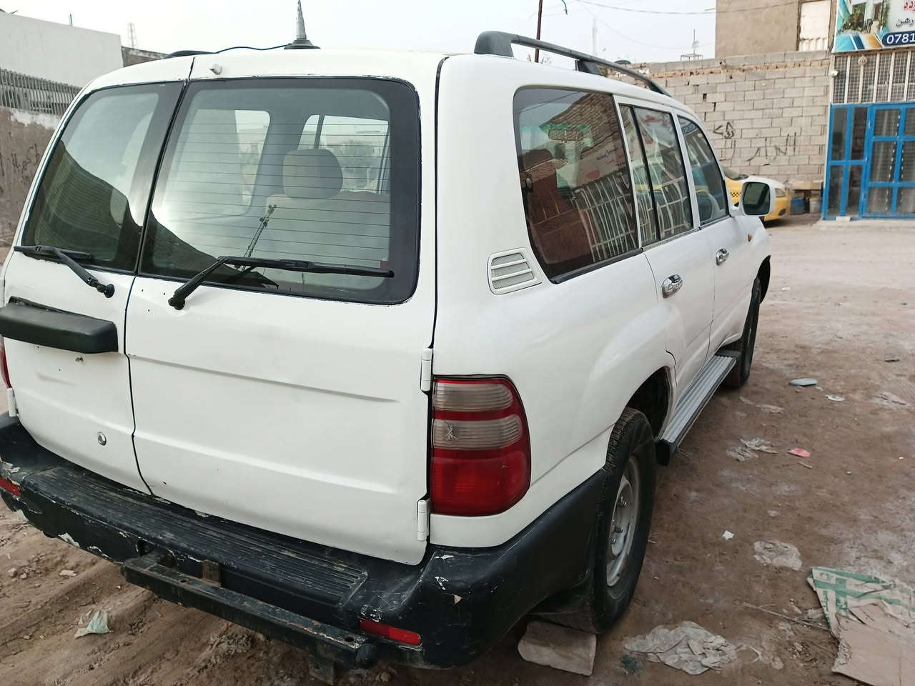 سلام عليكم ورحمه الله وبركاته
لاندكروزر موديل  2004  
كير عادي مزاد بغداد معامله كامله كبل تروح ترقم ابو المزايده نفسه معقب فلوس تعقيب مستلمهن مدفوعه كل الرسوم رقم عل الدوله كمرك اذا اكثر من 6 ورقات اني اتحمل الباقي السياره جاهزه اترايك وين ماتريد تخم تايرات جديد محرك كير لوكير كله شغال السعر  92 الاستفسار الاتصال ***********
