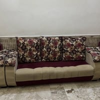 ماروني ٣قطع ٥مقاعد • فيروزي ٧قطع ١٣مقاعد